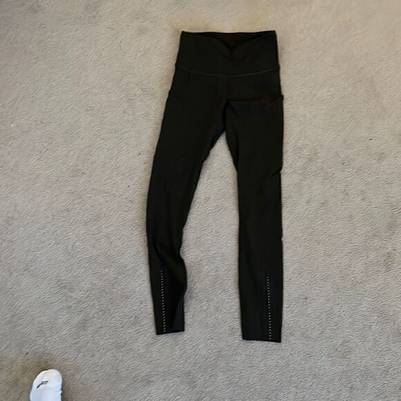 New Green Run Tight Lululemon 2 - Picture 1 of 4